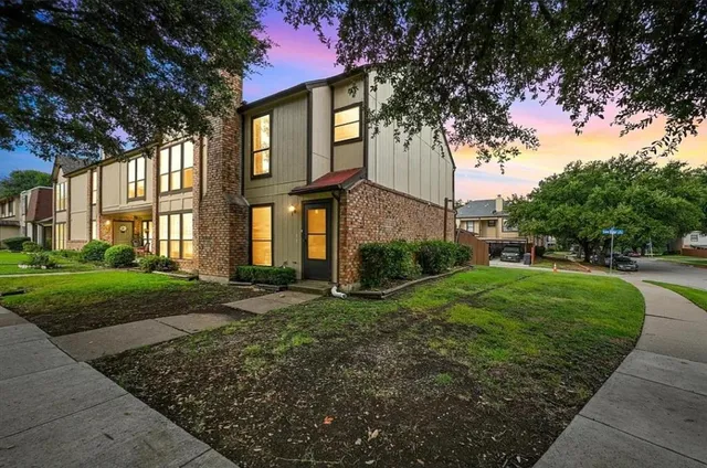 $1,950 | 2401 Long Ridge Lane, Arlington, TX 76014