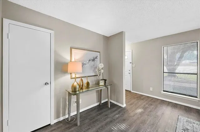 $1,950 | 2401 Long Ridge Lane, Arlington, TX 76014