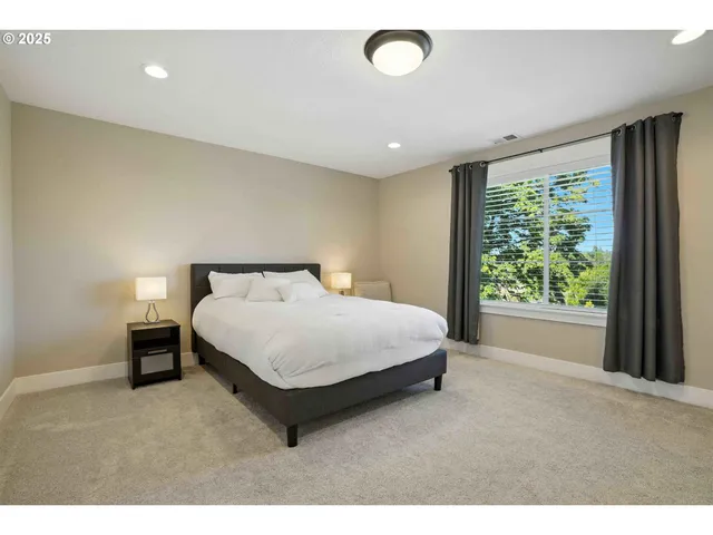 $749,900 | 37999 Juniper Street, Sandy, OR 97055