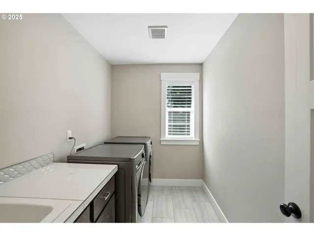 $749,900 | 37999 Juniper Street, Sandy, OR 97055