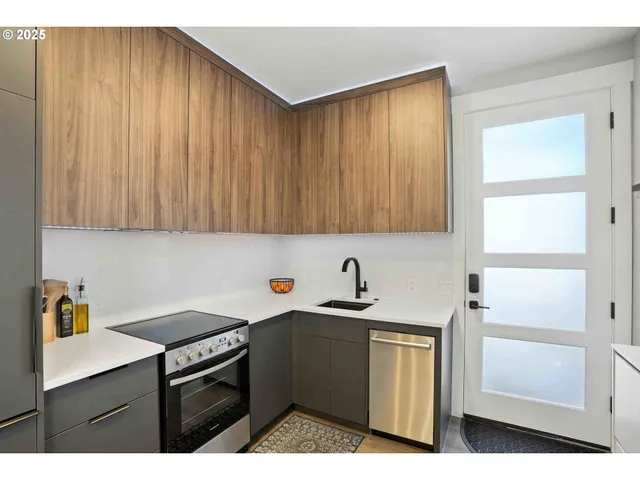 $749,900 | 37999 Juniper Street, Sandy, OR 97055