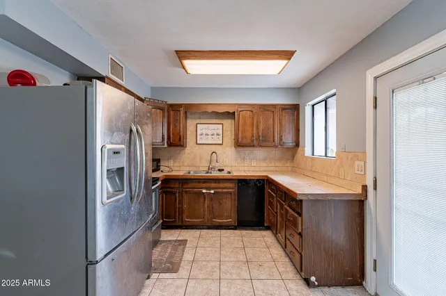 $275,000 | 163 Peretz Circle, Morristown, AZ 85342