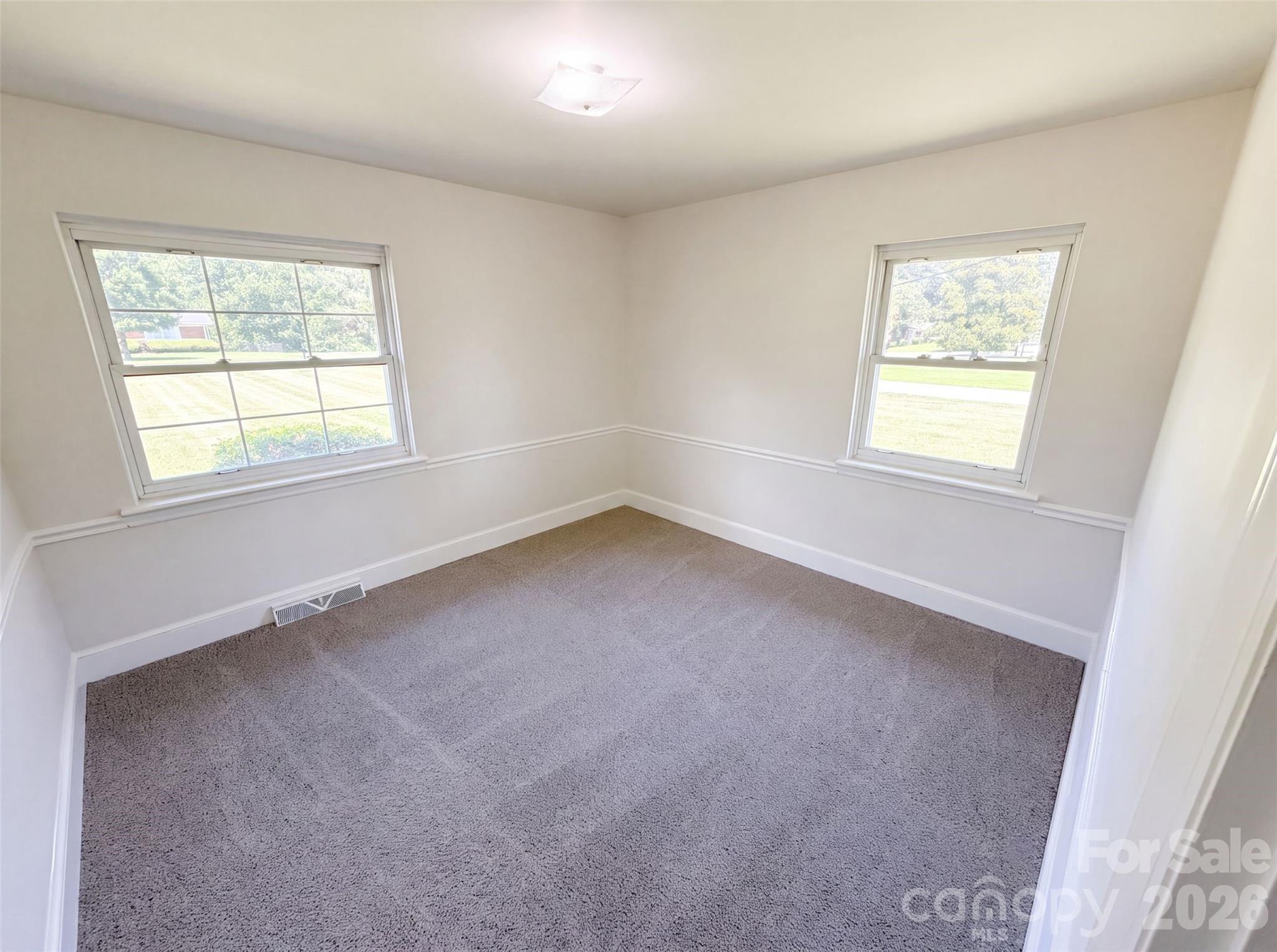 8901 Hood Road Charlotte, NC 28215 - Photo 13 of 24 Gallery Image 13