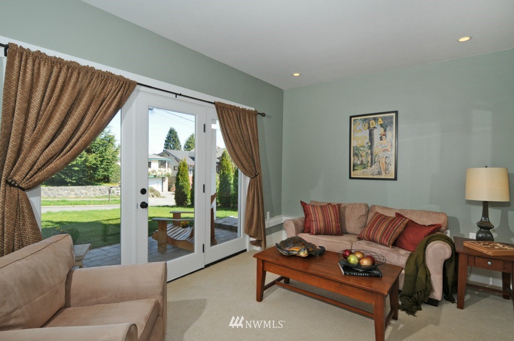 325 North 74th Street Seattle, WA 98103 - Photo 15 of 15