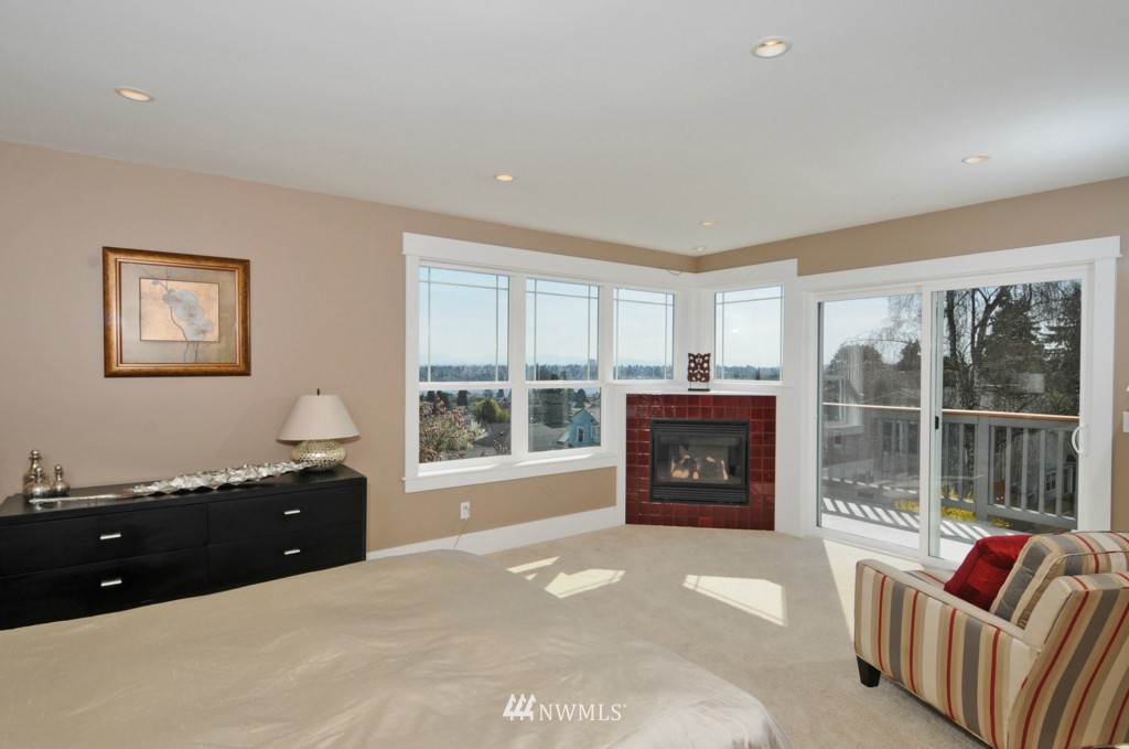 325 North 74th Street Seattle, WA 98103 - Photo 7 of 15