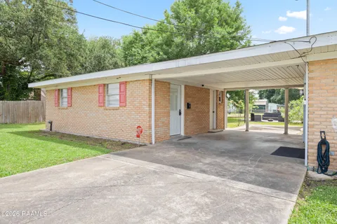 $225,000 | 216 Begnaud Drive, Lafayette, LA 70501