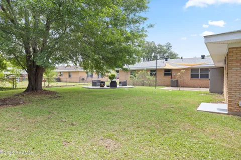 $225,000 | 216 Begnaud Drive, Lafayette, LA 70501