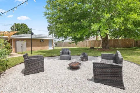 $225,000 | 216 Begnaud Drive, Lafayette, LA 70501