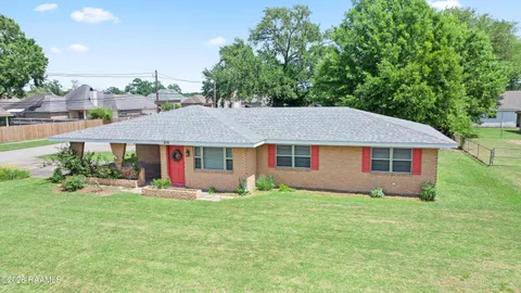 $225,000 | 216 Begnaud Drive, Lafayette, LA 70501