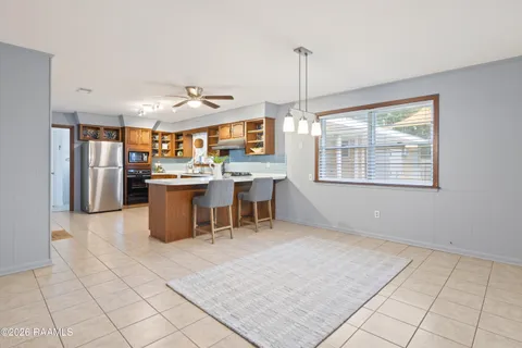 $225,000 | 216 Begnaud Drive, Lafayette, LA 70501
