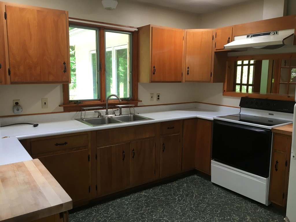 22 Kendrick Road Buckland, MA 01370 - Photo 7 of 28