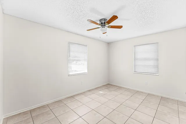 $2,200 | 4783 Gulfstream Road, Lake Worth, FL 33461