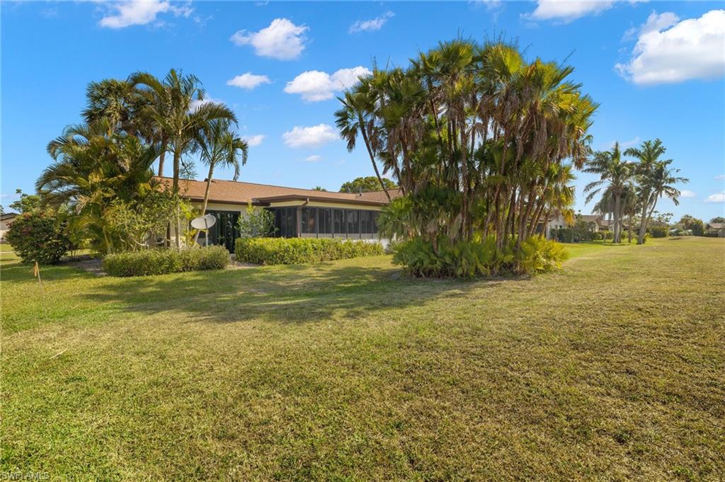 194 Round Key Circle, Unit G26 Naples, FL 34112 - Photo 17 of 28 Gallery Image 17