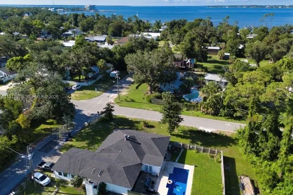 $2,800 | 3900 West 17th Street, Panama City, FL 32401