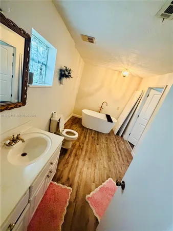 $2,800 | 3900 West 17th Street, Panama City, FL 32401
