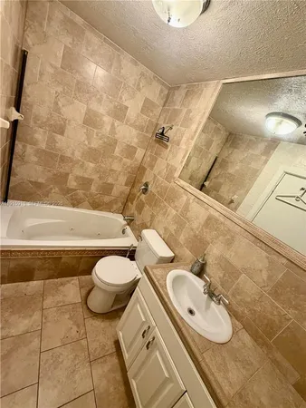 $2,800 | 3900 West 17th Street, Panama City, FL 32401