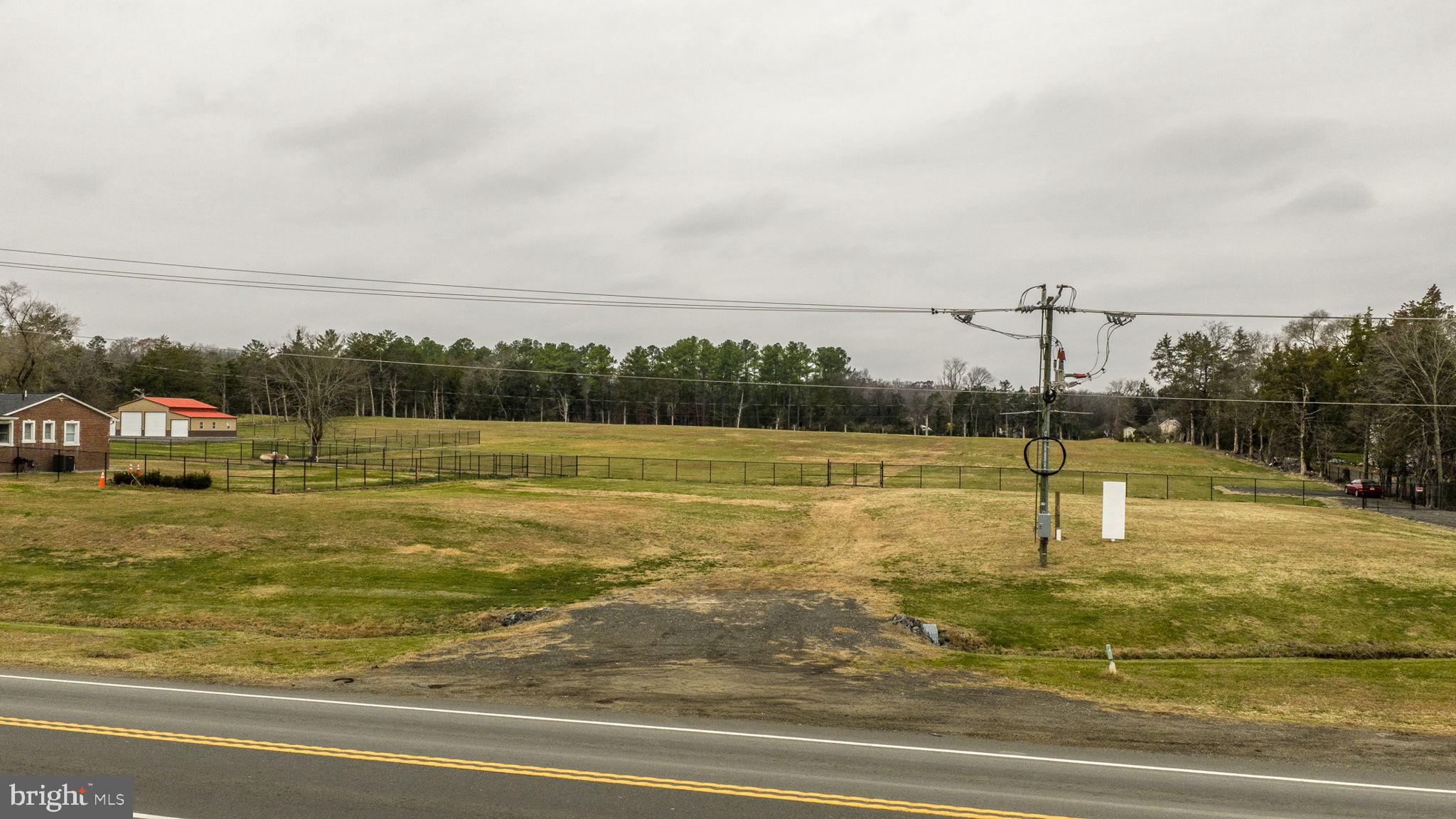 5150 Catlett Road Midland, VA 22728 - Photo 6 of 19 a view of a swimming pool with an outdoor seating