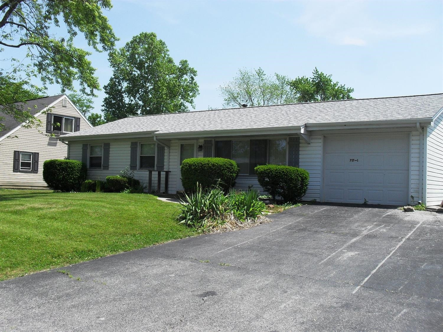 717-1 Capitol Road Valparaiso, IN 46385 - Photo 1 of 10 1500x1124
