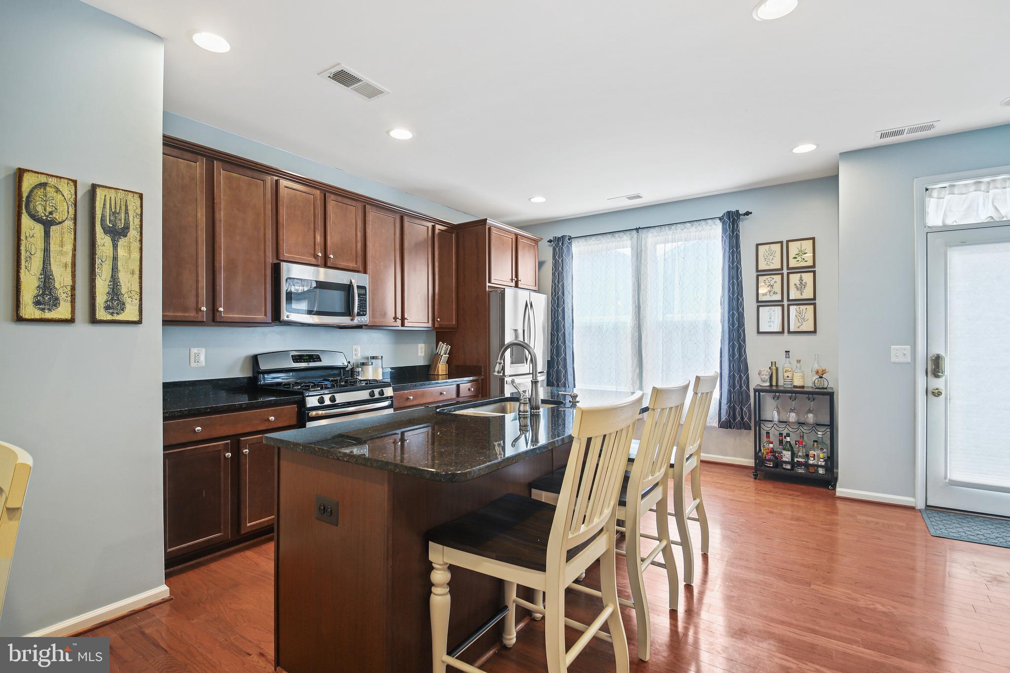 8959 Quarry Road Manassas, VA 20110 - Photo 7 of 36 Gallery Image 7