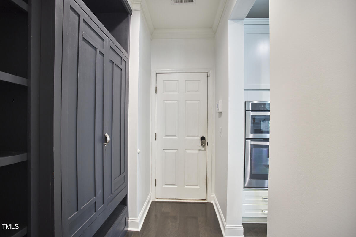435 Plainview Avenue Raleigh, NC 27604 - Photo 21 of 35 a view of front door