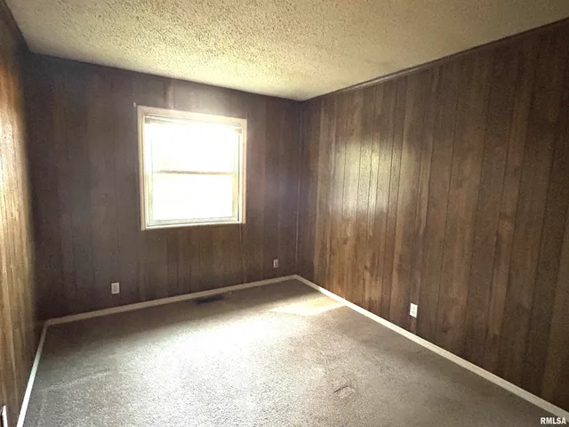 $189,500 | 744 Cardinal Road, Carbondale, IL 62901