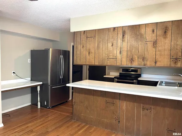 $182,500 | 744 Cardinal Road, Carbondale, IL 62901