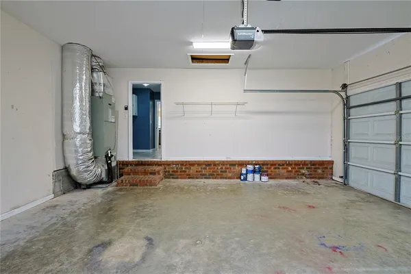 a view of a garage
