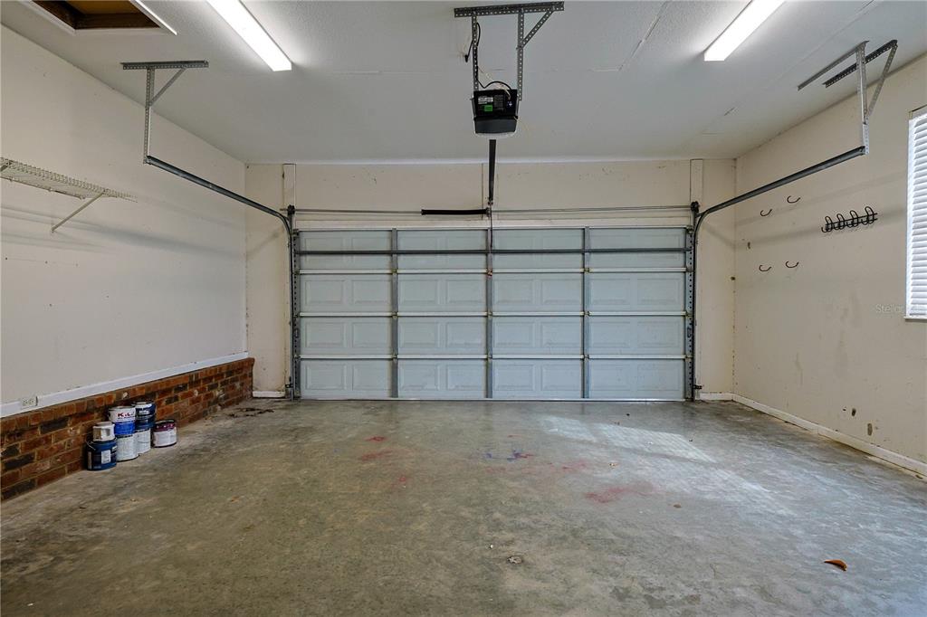 166 Southwest Hancock Court Lake City, FL 32024 - Photo 44 of 46 a view of a garage