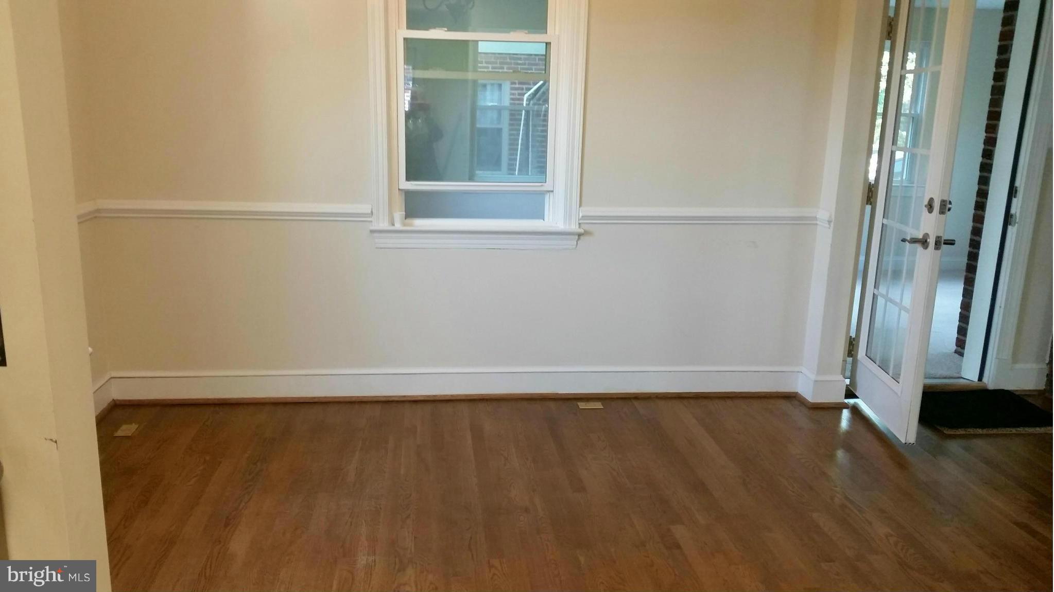 114 Hamilton Avenue Silver Spring, MD 20901 - Photo 9 of 25 Dining Room