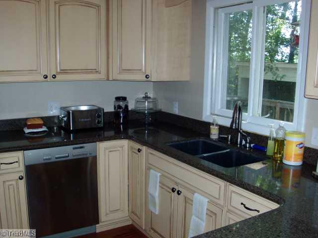 324 Robin Road Mount Airy, NC 27030 - Photo 3 of 16 Kitchen.