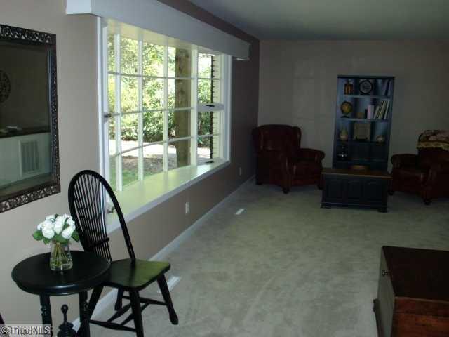 324 Robin Road Mount Airy, NC 27030 - Photo 7 of 16 Living Room.