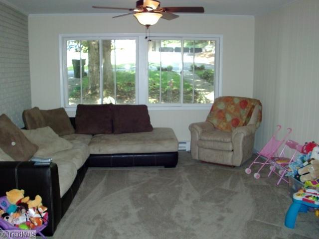 324 Robin Road Mount Airy, NC 27030 - Photo 10 of 16 Den/Family/Great Room.