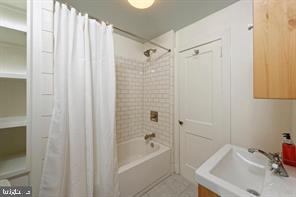 21909 Foxcroft Road Middleburg, VA 20117 - Photo 5 of 13 Bath is on first floor, bedrooms upstairs