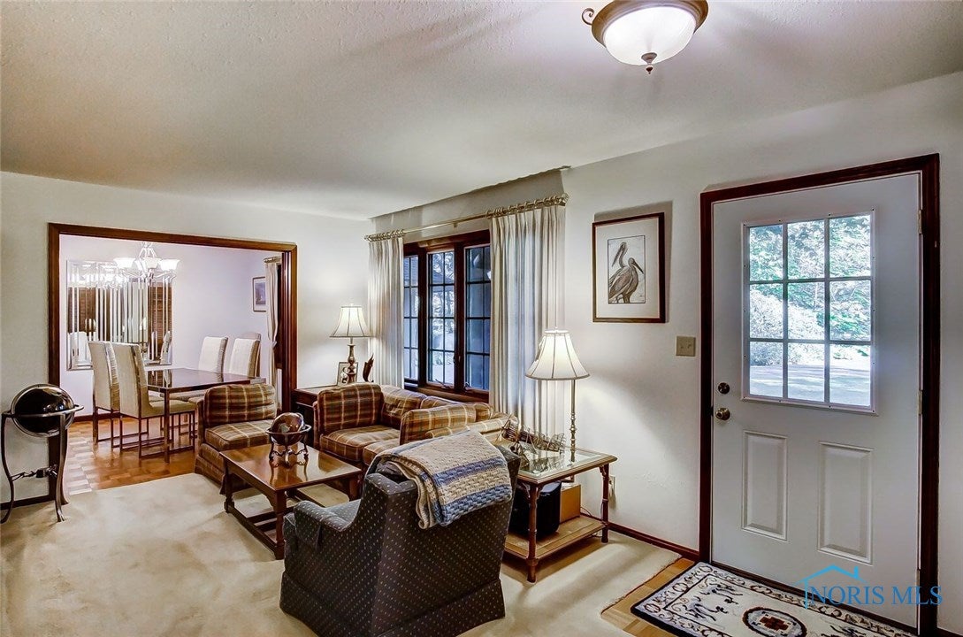 2519 Gradwohl Road Toledo, OH 43617 - Photo 4 of 34 Gallery Image 4