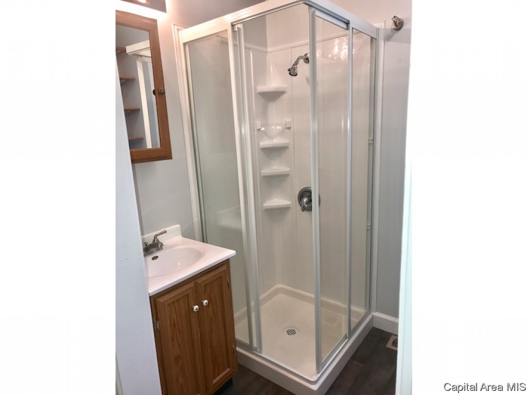 1611 West Governor Street Springfield, IL 62704 - Photo 13 of 16 Gallery Image 13