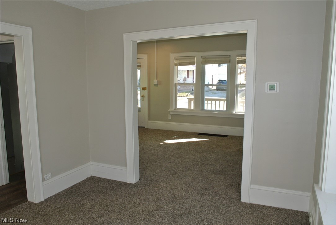 2058 18th Street Southwest Akron, OH 44314 - Photo 9 of 20