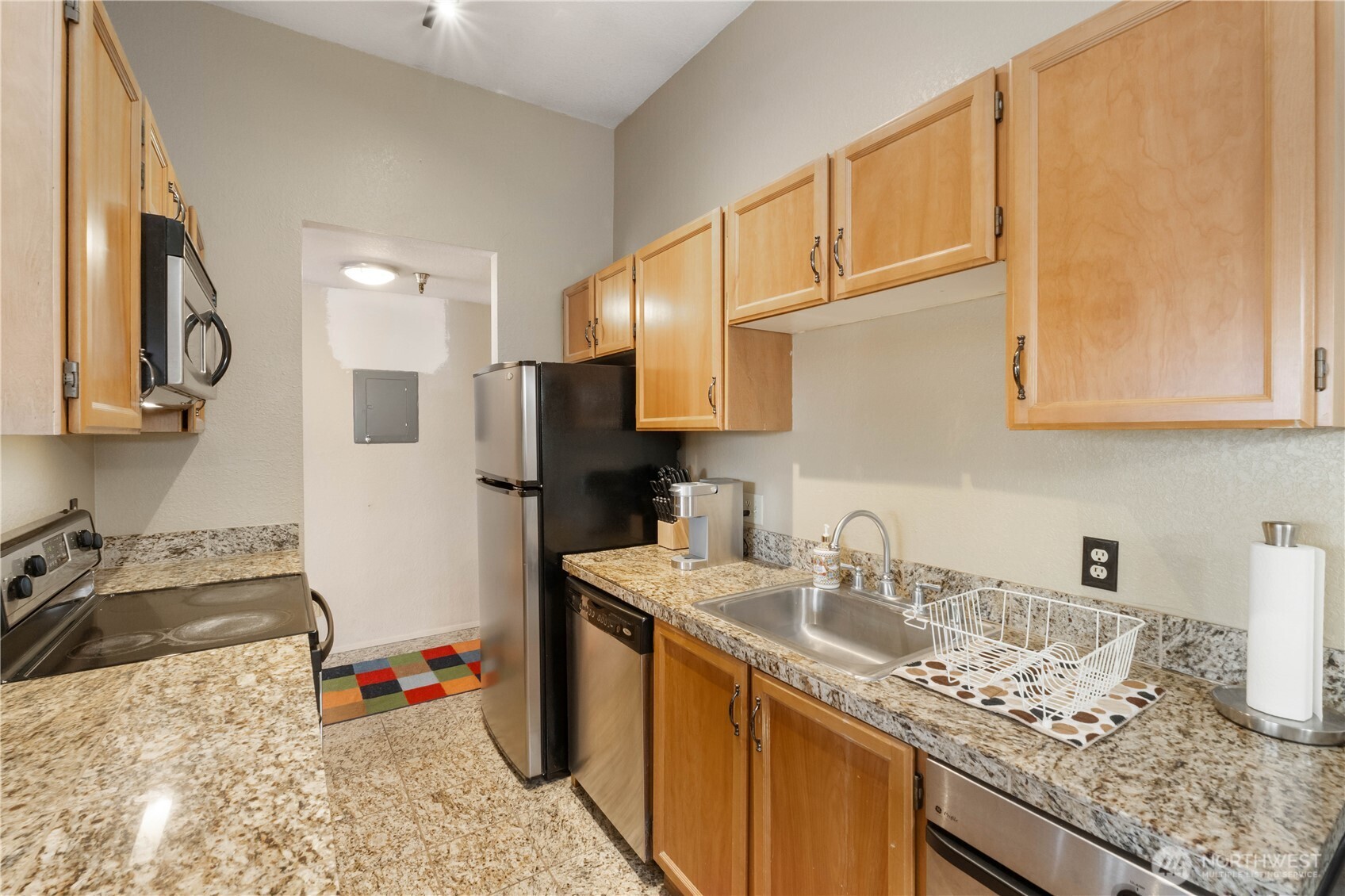 1100 Harrington Avenue Northeast, Unit 309 Renton, WA 98056 - Photo 6 of 28