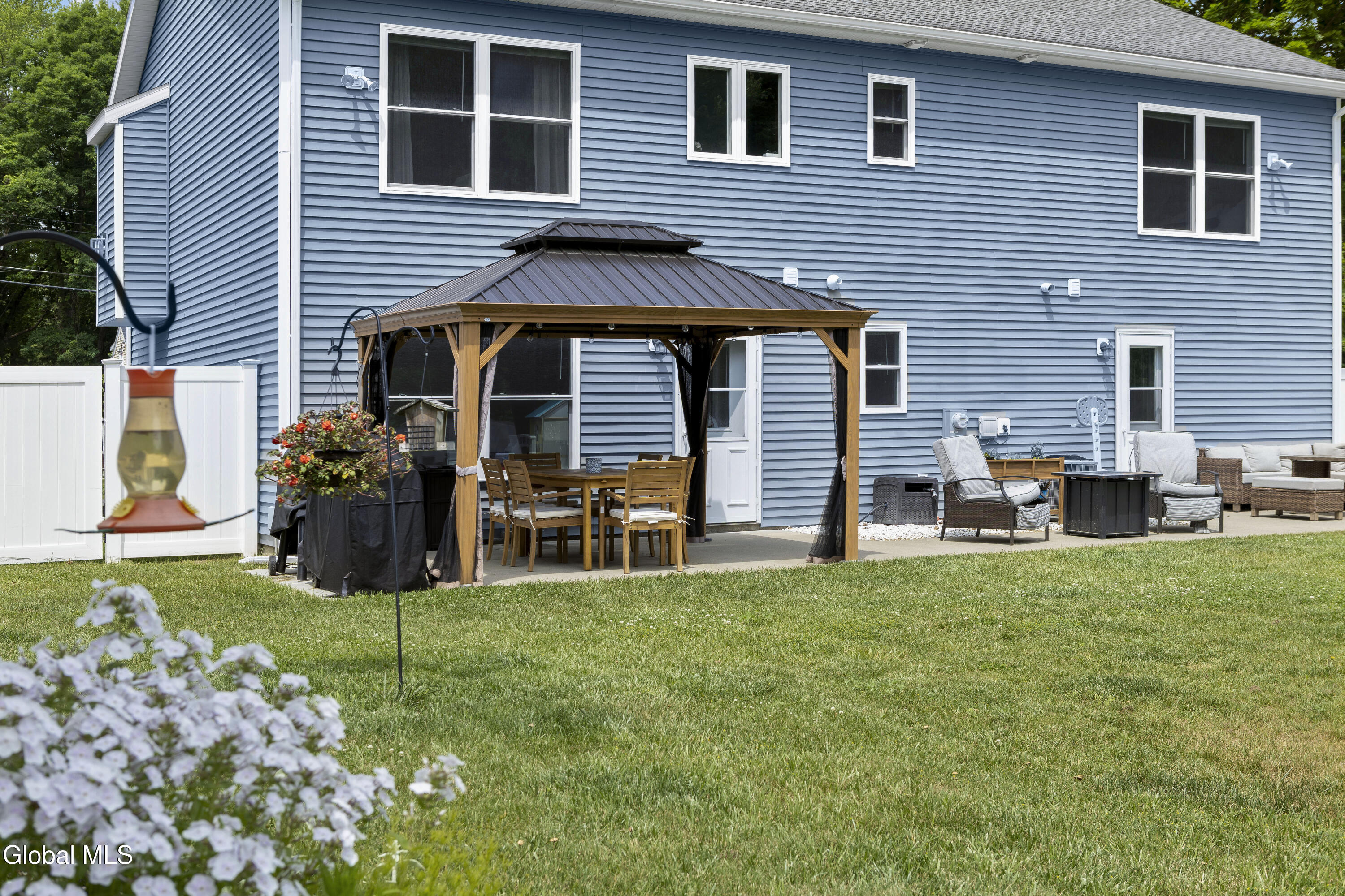 3062 Sunset Lane Schenectady, NY 12303 - Photo 34 of 37 36
