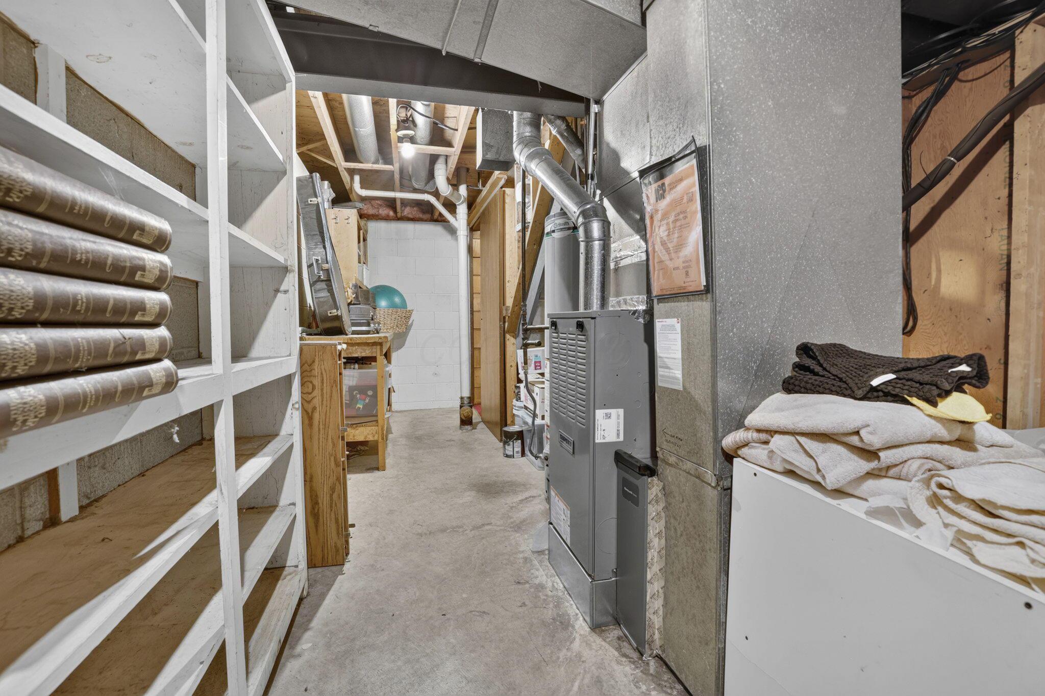 2991 Fleet Road Columbus, OH 43232 - Photo 43 of 54 45-web-or-mls-0N4A4980