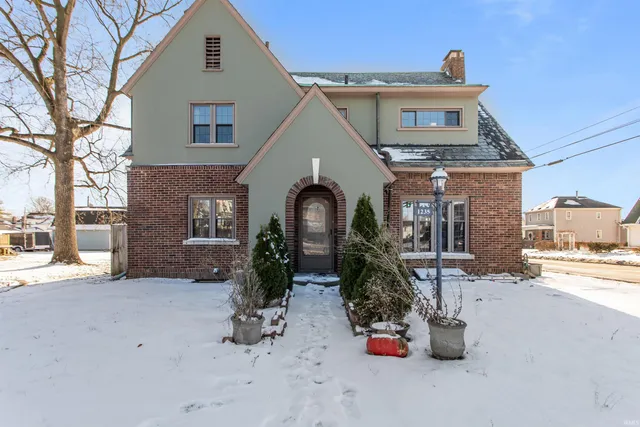 $265,000 | 1235 West Sycamore Street, Kokomo, IN 46901