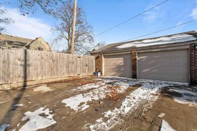 $265,000 | 1235 West Sycamore Street, Kokomo, IN 46901