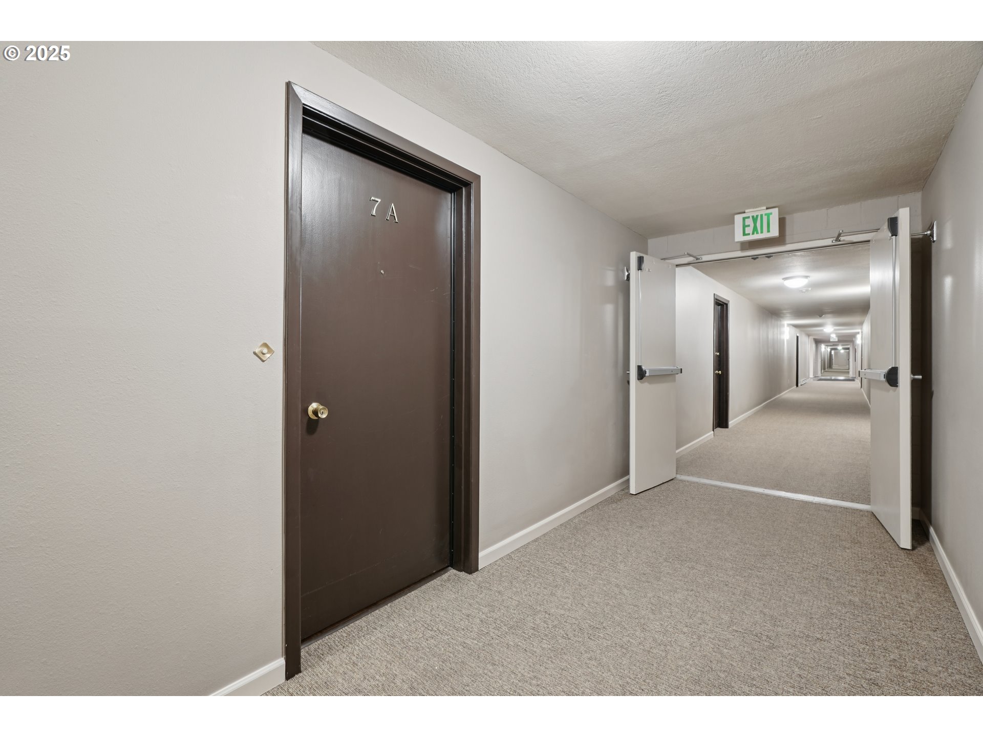 4460 Southwest Scholls Ferry Road, Unit 7A Portland, OR 97225 - Photo 10 of 48 Gallery Image 10