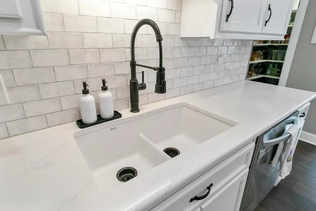 $680,000 | 141 Rolling Meadows Drive, Summerville, SC 29485