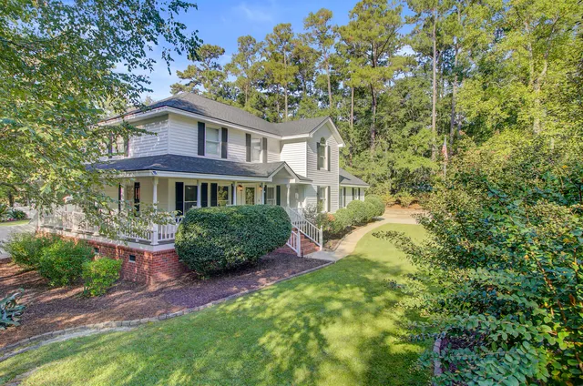 $680,000 | 141 Rolling Meadows Drive, Summerville, SC 29485