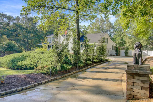 $680,000 | 141 Rolling Meadows Drive, Summerville, SC 29485