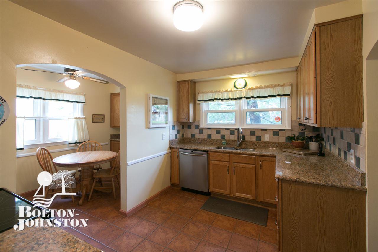 338 Fisher Road Grosse Pointe Farms, MI 48230 - Photo 8 of 20
