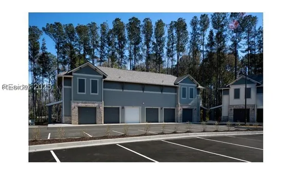 $2,661 | 11 Parklands Drive, Unit B3, Bluffton, SC 29910