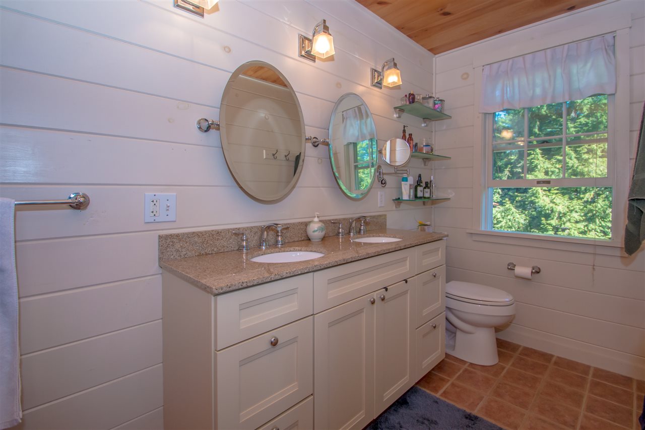 711 Strich Road Conway, NH 03813 - Photo 13 of 39
