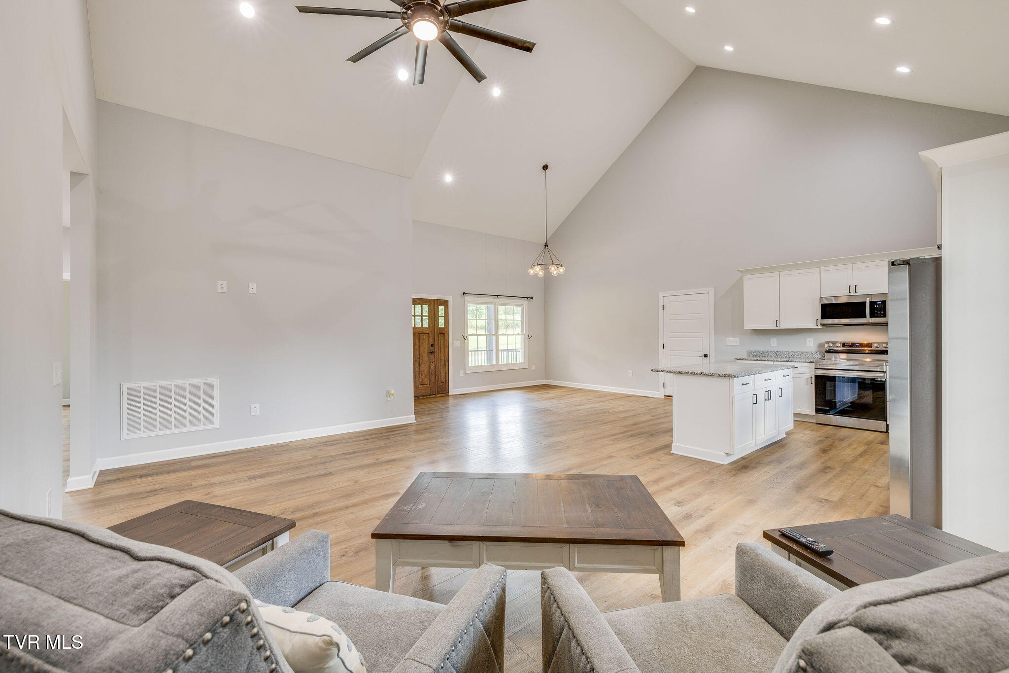 453 Wilbur Dam Road Elizabethton, TN 37643 - Photo 11 of 36 011