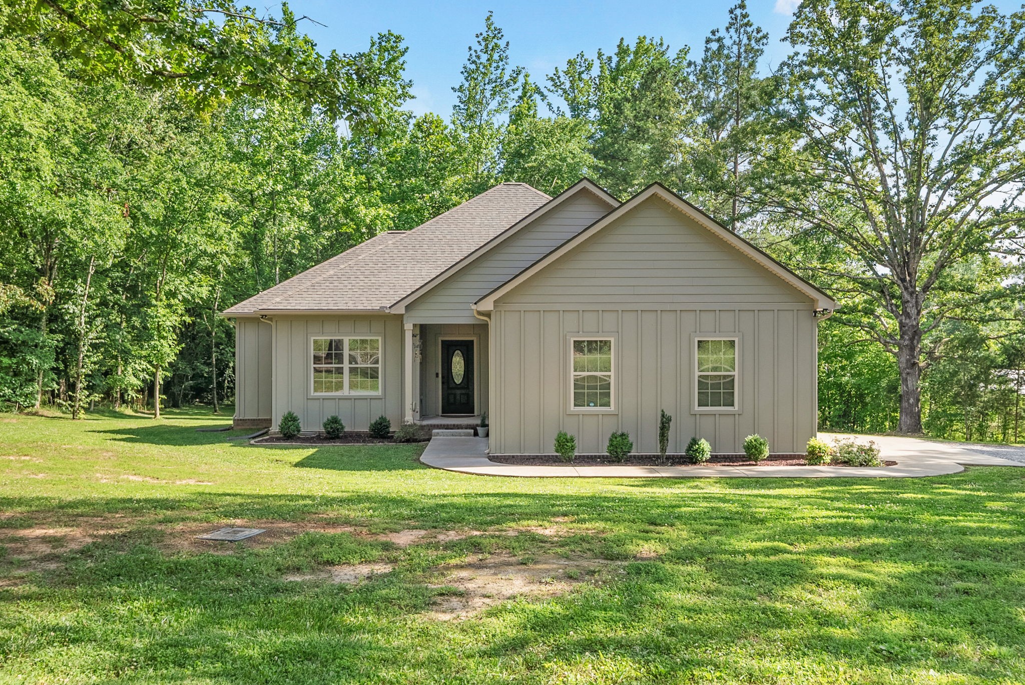 146 Rob Road Clarksville, TN 37040 - Photo 3 of 56